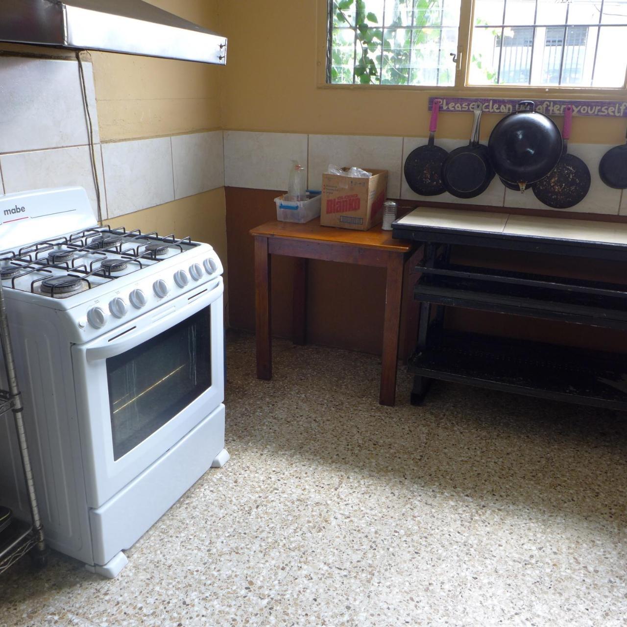 Casa Yoses Hostel 산호세 외부 사진